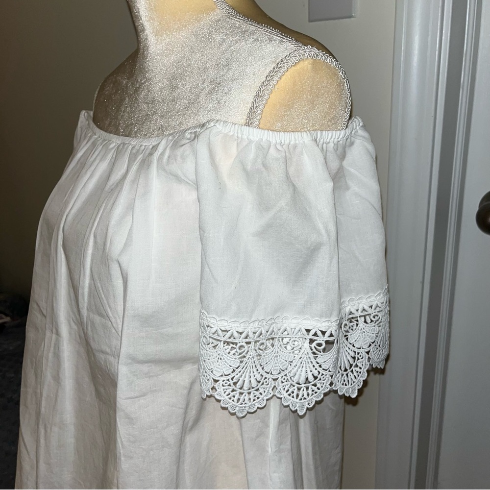 EXPRESS Off the Shoulder Top - Picture 3 of 5